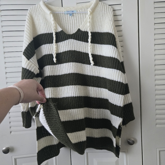 She + Sky Knit Sweater Creme & Green stripes Size S/M  #202 - Picture 4 of 6